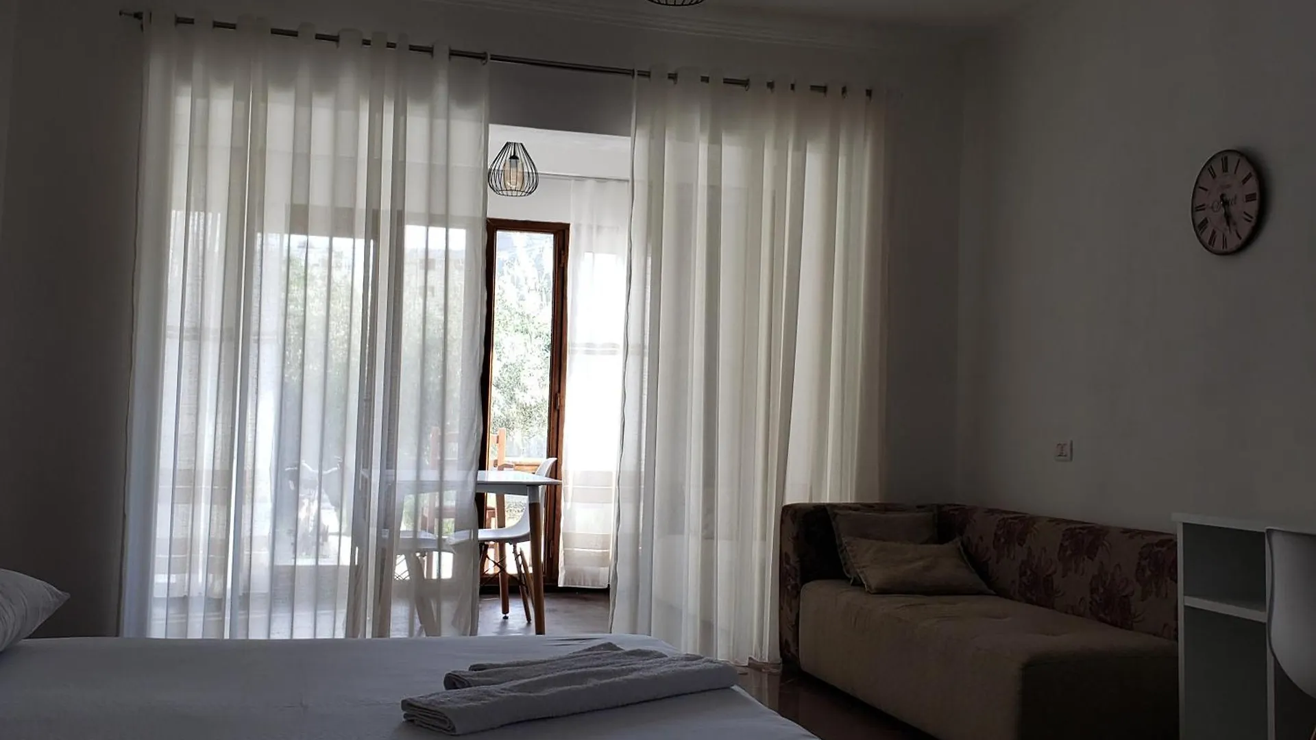 Pomegranates & Olives Guesthouse Durres Apartment